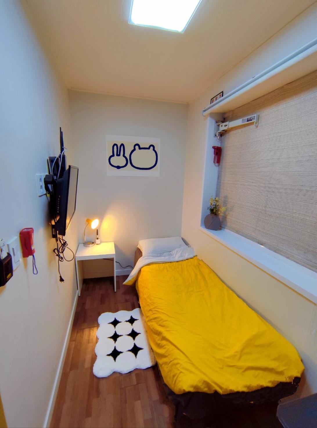 24 Guesthouse Sinchon Avenue سيول المظهر الخارجي الصورة